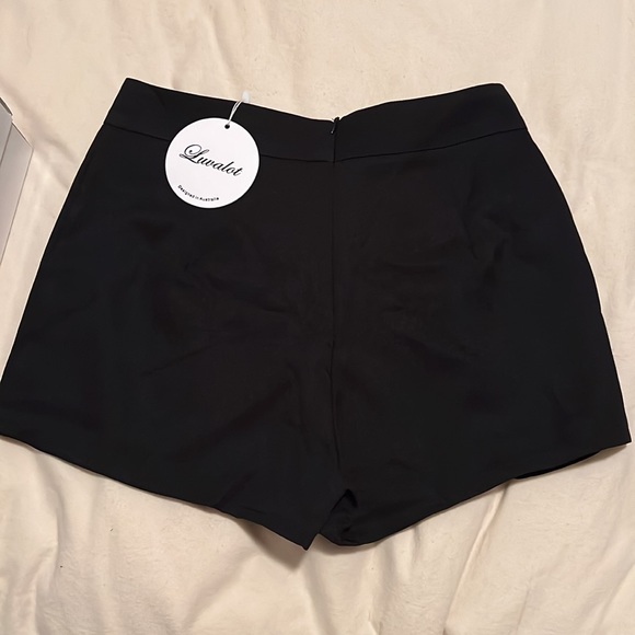 Black pleated skort - Picture 3 of 3